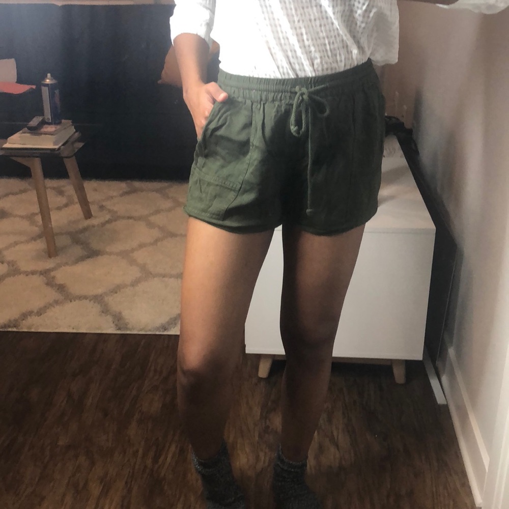 🌻Green Drawstring Shorts